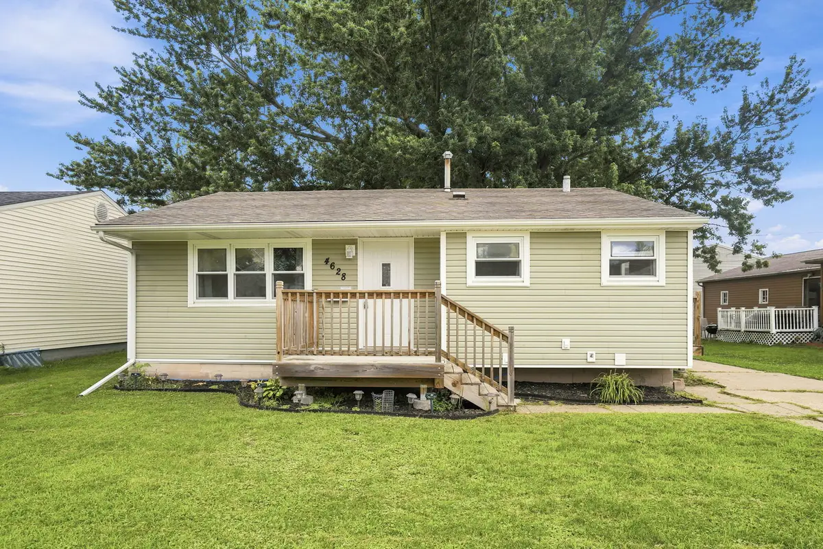 4628 50th Street, Moline, IL 61265 - #1