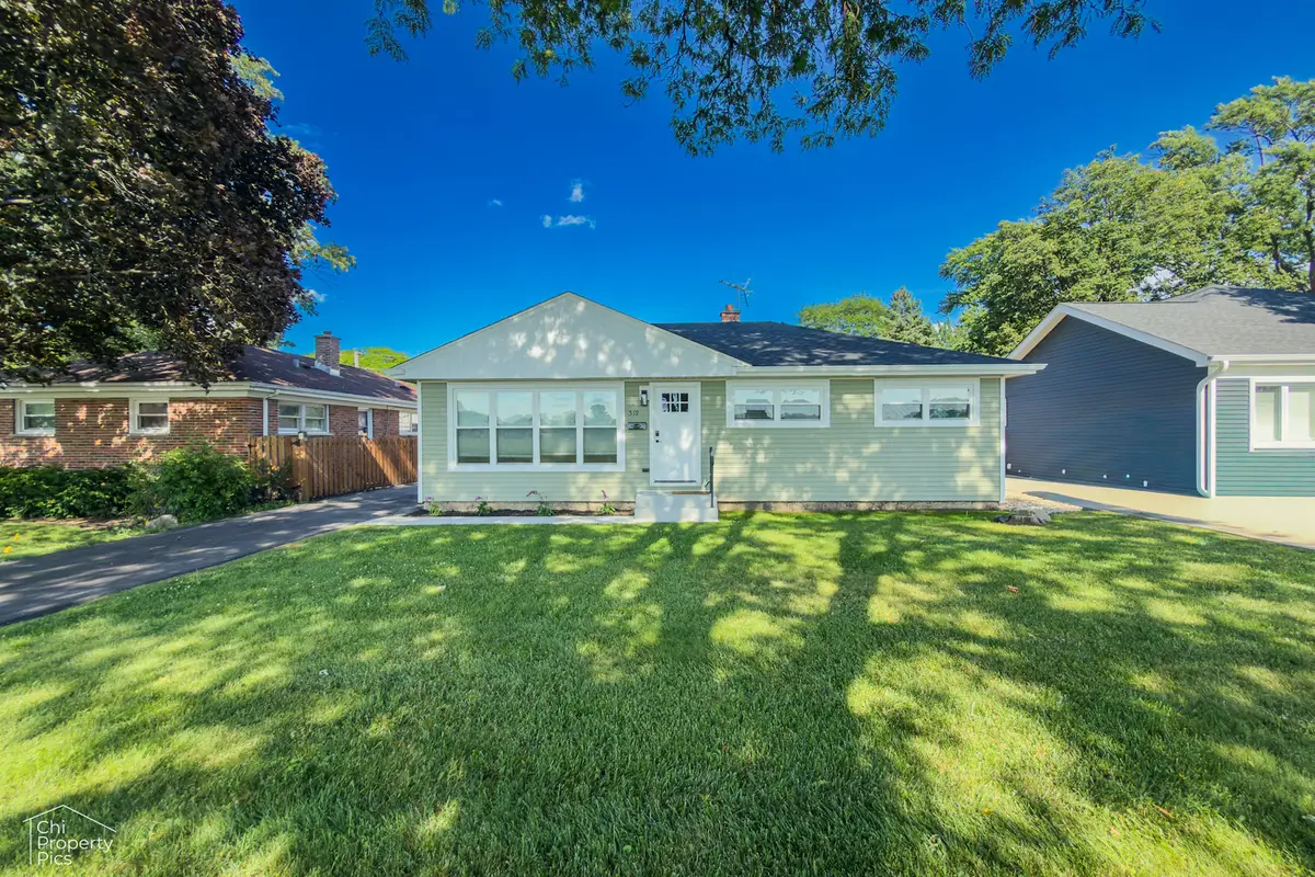 519 N Forest Avenue, Mount Prospect, IL 60056 - #1
