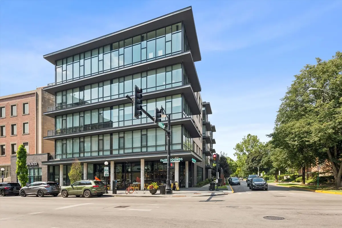 Address Withheld By Seller, Oak Park, IL 60302 - #1