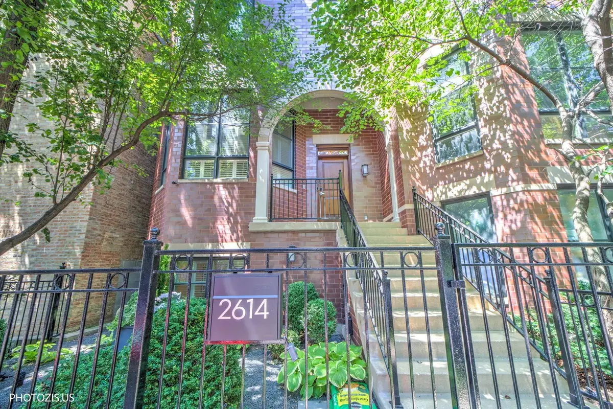 2614 N Hermitage Avenue, Chicago, IL 60614 - #1