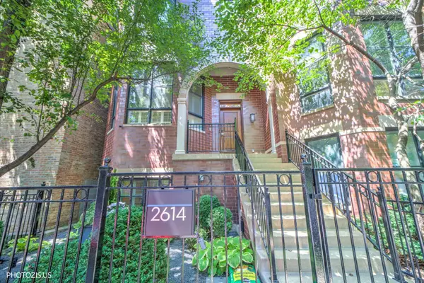 2614 N Hermitage Avenue, Chicago, IL 60614