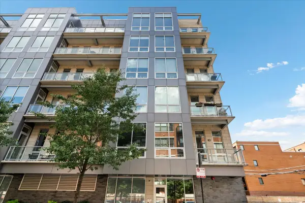 122 S Aberdeen Street #4S, Chicago, IL 60607