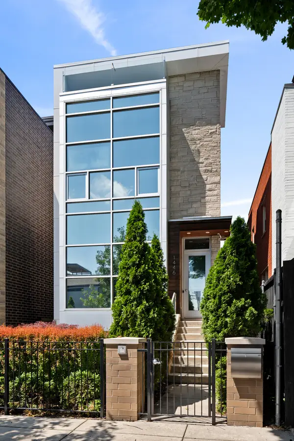 1446 W Altgeld Street, Chicago, IL 60614