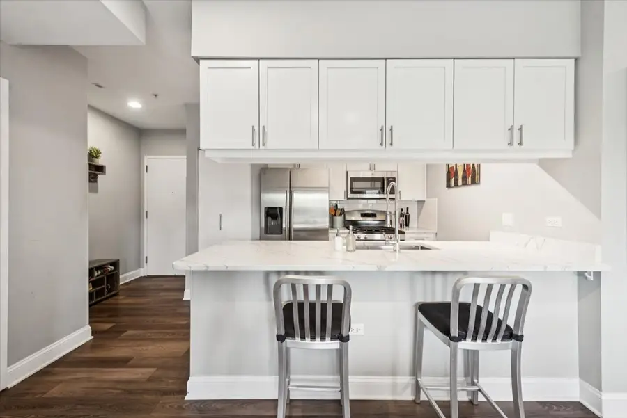 1572 Maple Avenue #506, Evanston, IL 60201 - #3