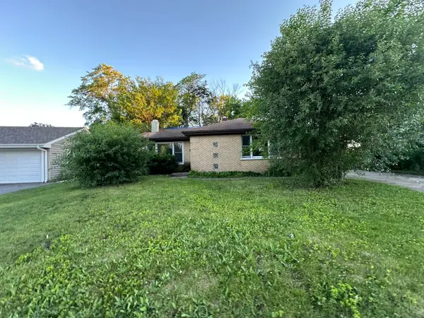 15240 Hilltop Drive, Orland Park, IL 60462