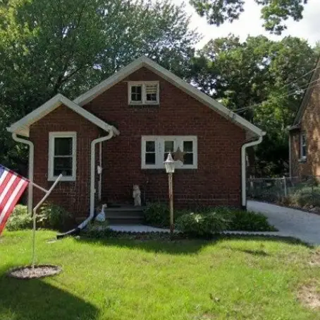 2041 12th Street, East Moline, IL 61244