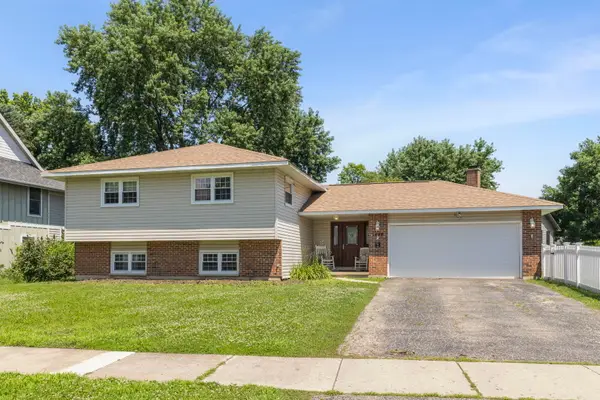 1644 Verdin Lane, Naperville, IL 60565