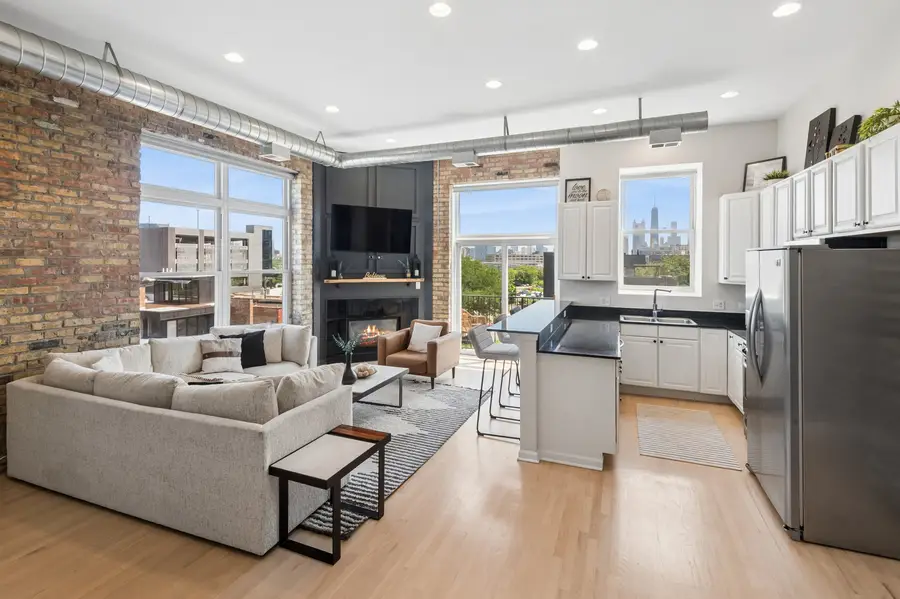 949 N Willard Court #403, Chicago, IL 60642 - #3