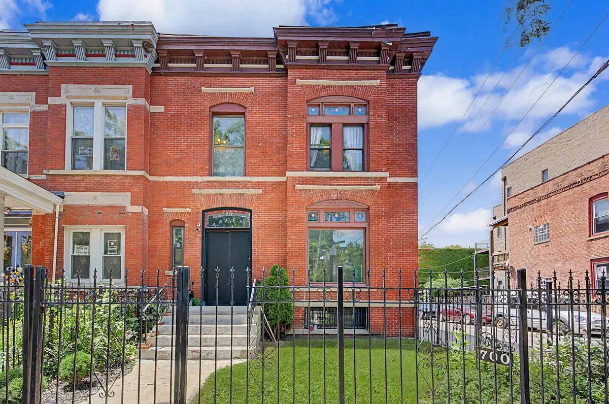 700 S Oakley Boulevard, Chicago, IL 60612 - #1