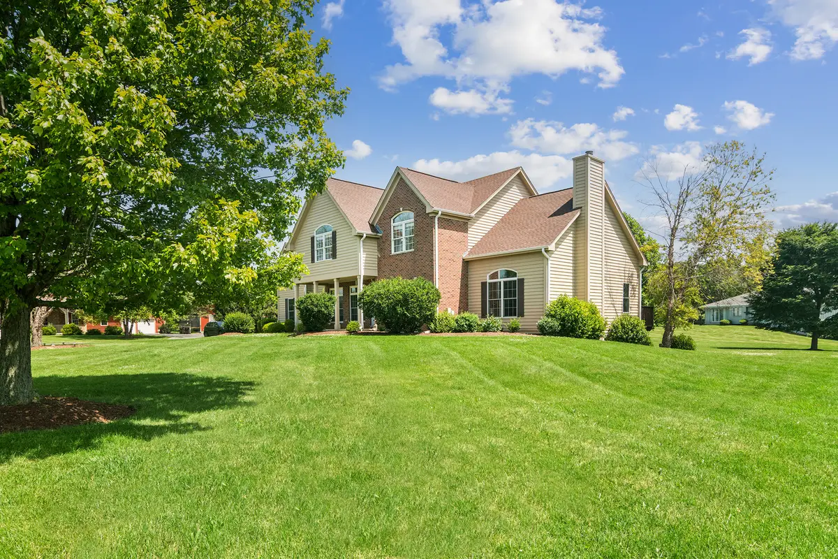 175 Clover Hill Lane, North Barrington, IL 60010 - #1