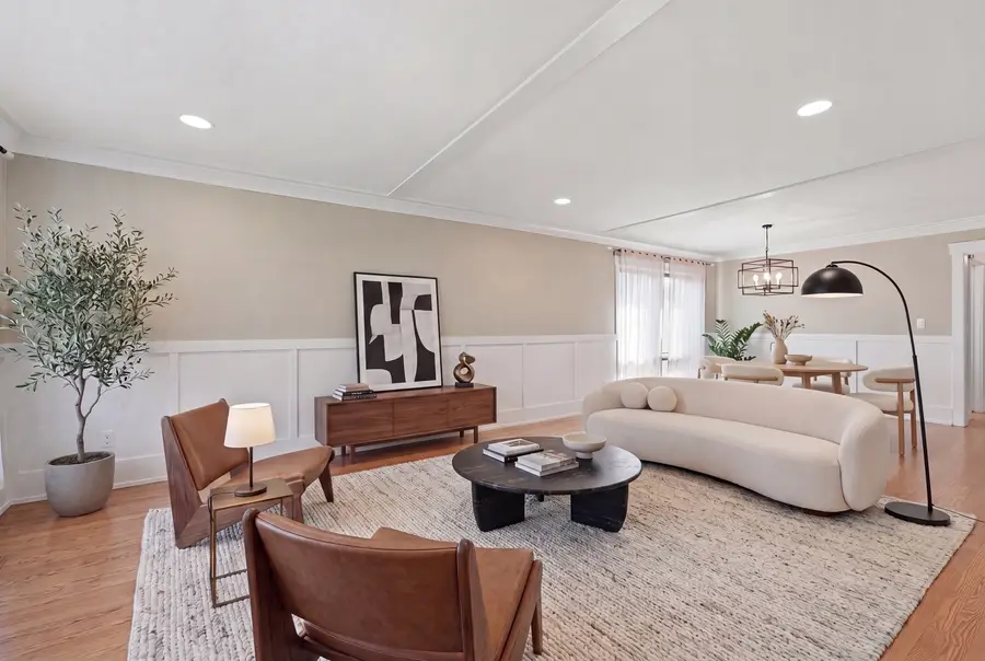 6226 N Le Mai Avenue, Chicago, IL 60646 - #2