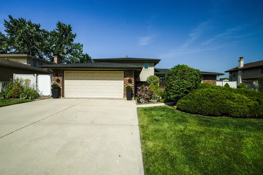 13940 Charleston Drive, Orland Park, IL 60462 - #2