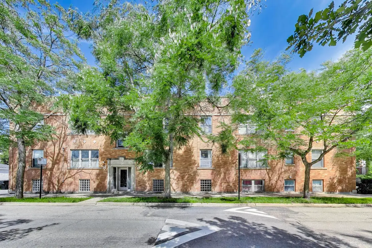 3807 N Campbell Avenue #1, Chicago, IL 60618 - #1