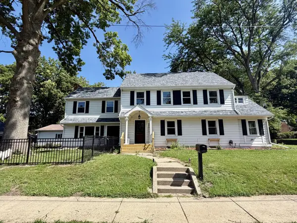 1501 1st Avenue, Sterling, IL 61081