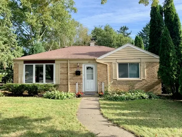 630 E Rockland Road, Libertyville, IL 60048