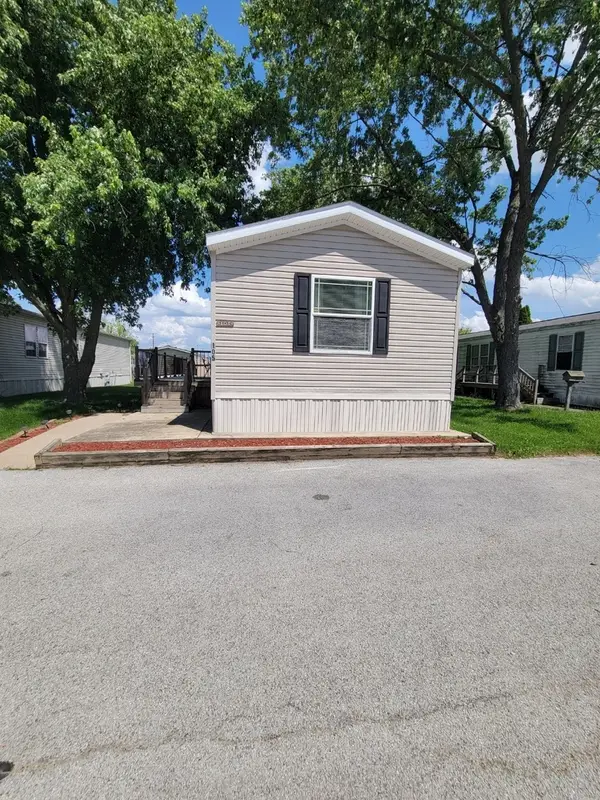 1712 Dixie Highway #105, Crete, IL 60417