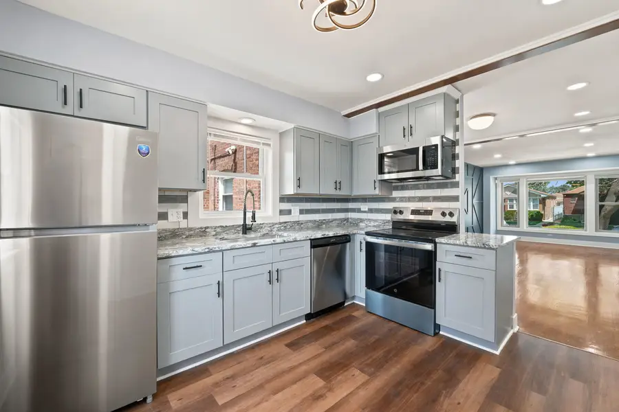555 E 105th Street, Chicago, IL 60628 - #3