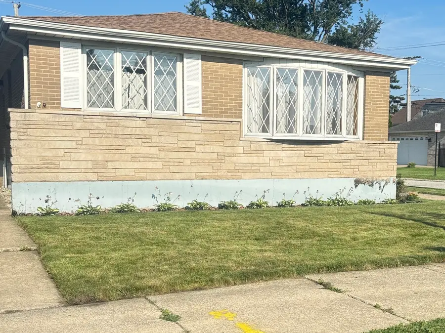 13157 S Green Bay Avenue, Chicago, IL 60633 - #2