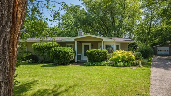 2108 Holly Court, McHenry, IL 60051