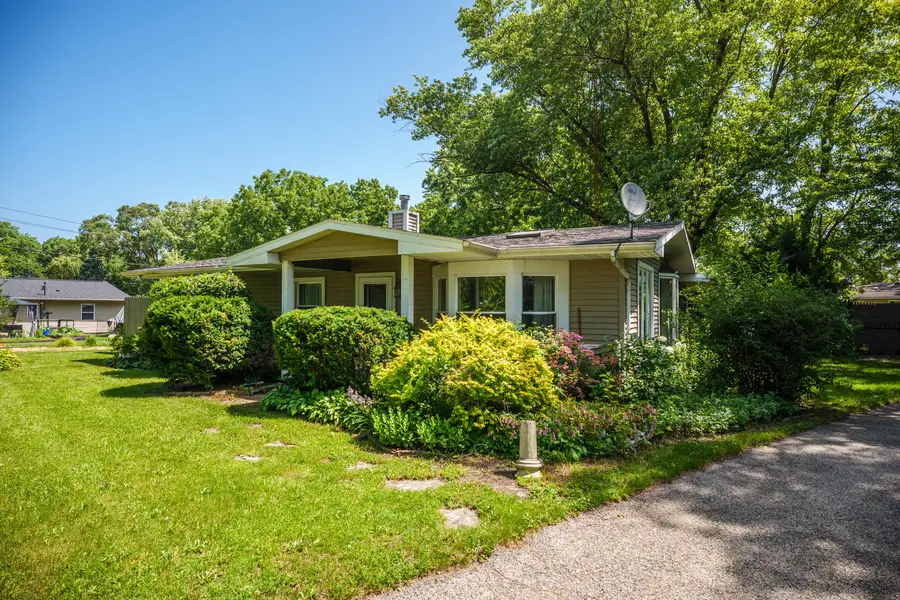 2108 Holly Court, McHenry, IL 60051 - #2