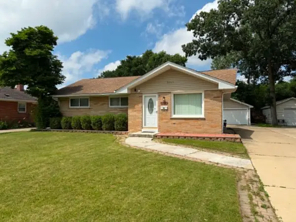 2444 Linden Avenue, Waukegan, IL 60087
