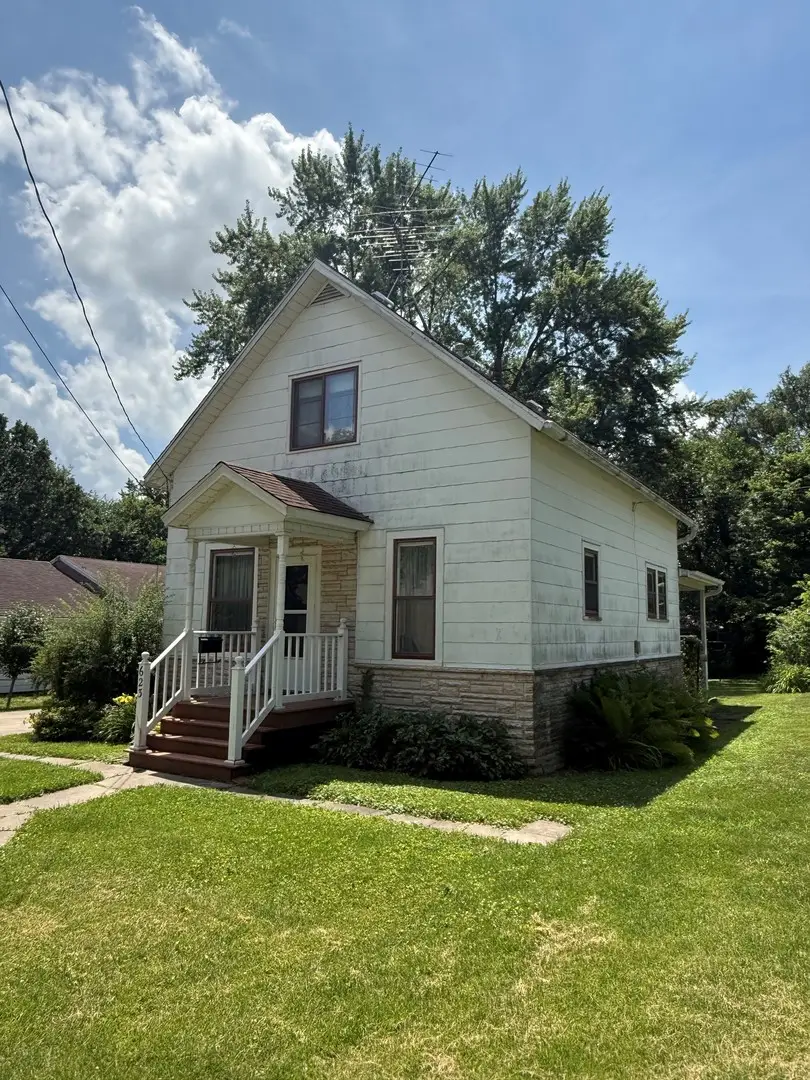 623 Sterling Avenue, Dixon, IL 61021 - #2