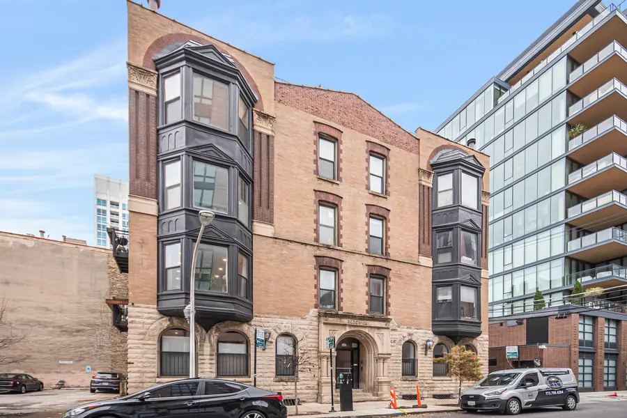 747 N Sedgwick Street #4RS, Chicago, IL 60654 - #2