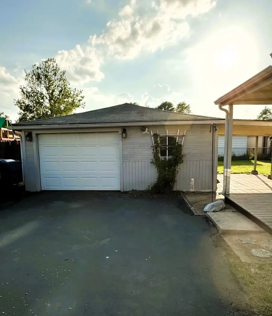 7630 Odell Avenue, Bridgeview, IL 60455 - #2