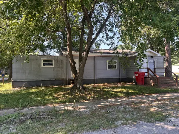 17016 Division Street, Logan, IL 62856