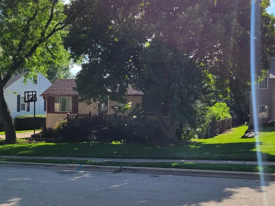 260 S Aldine Street, Elgin, IL 60123 - #2