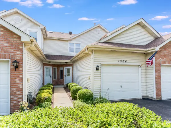 1564 Darien Lake Drive, Darien, IL 60561