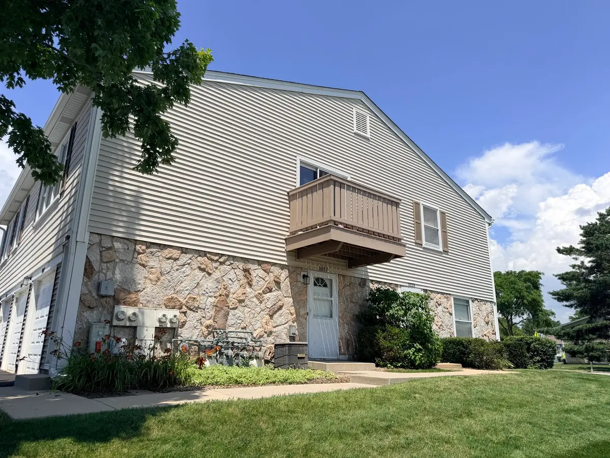 1017 Newport Harbor #1017, Schaumburg, IL 60193 - #1