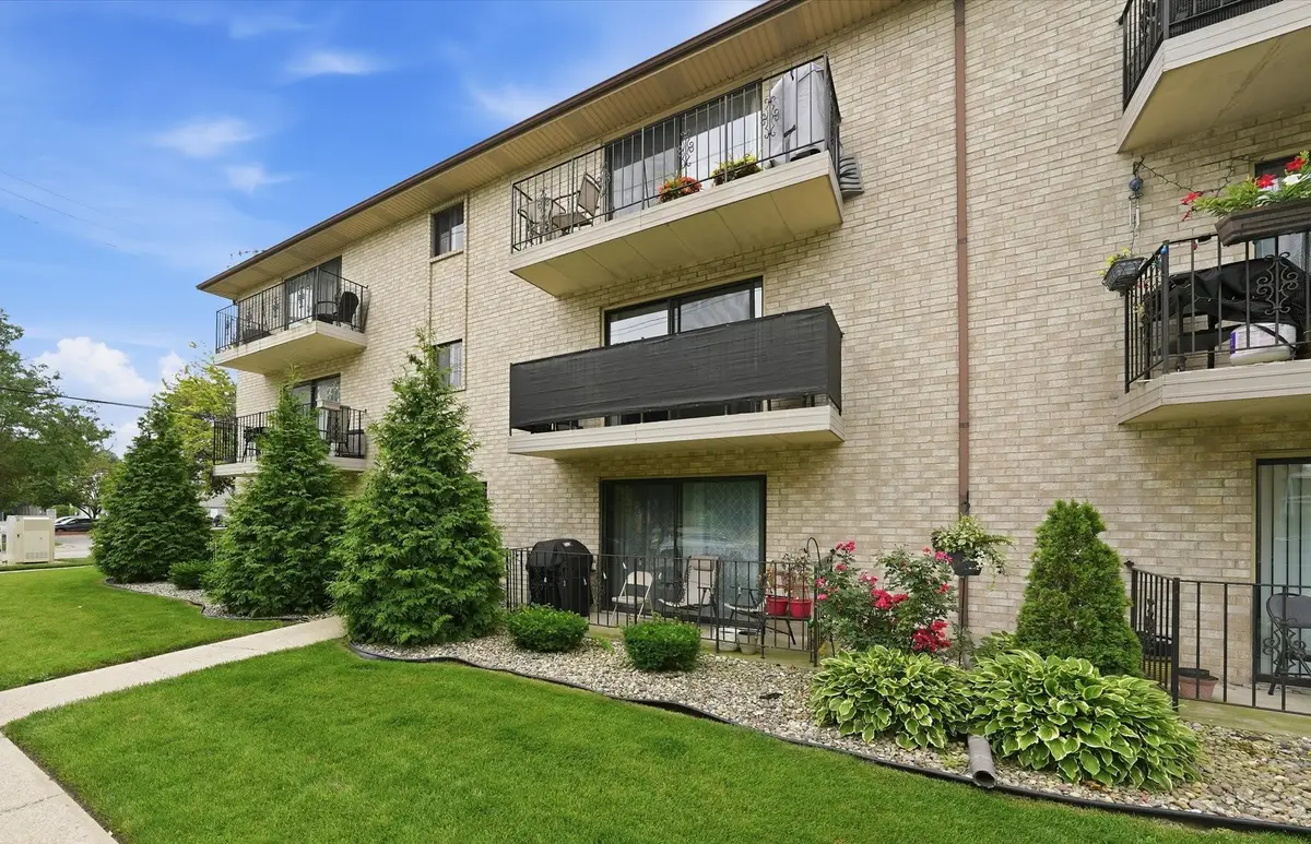 9800 Sayre Avenue #2B, Chicago Ridge, IL 60415 - #1