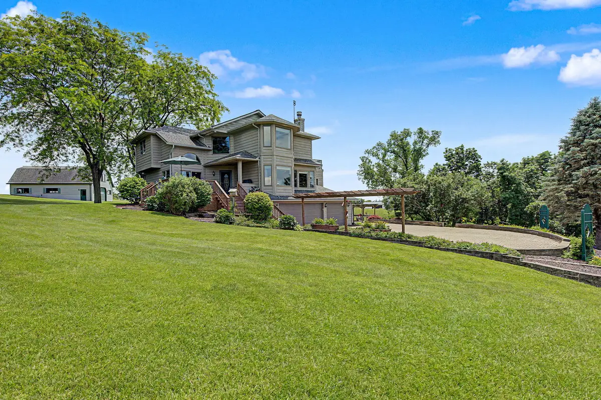 10 S Snipe Hollow Road, Elizabeth, IL 61028 - #1