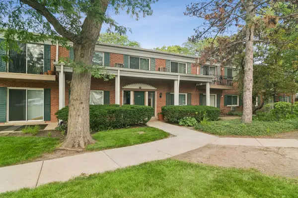 706 E Algonquin Road #K204, Arlington Heights, IL 60005