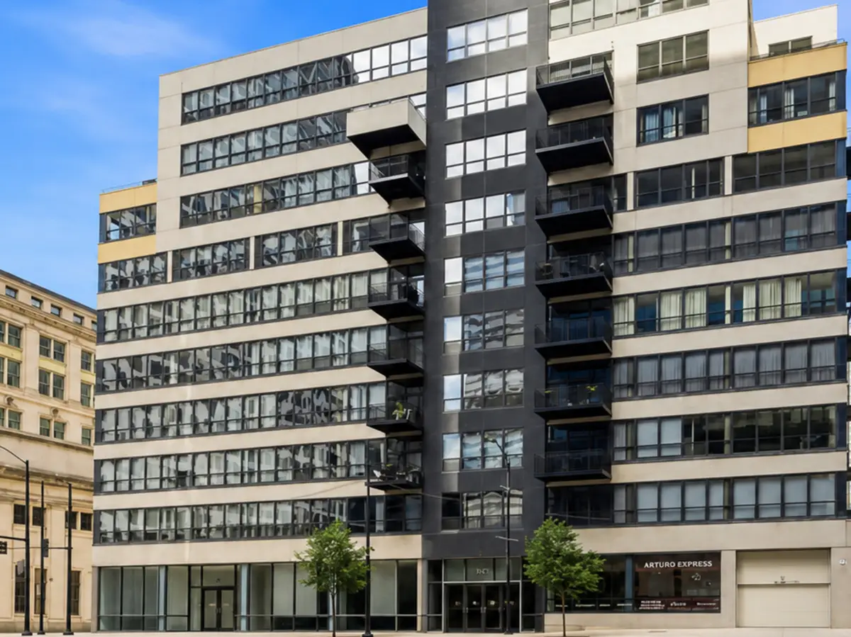 130 S Canal Street #210, Chicago, IL 60606 - #1