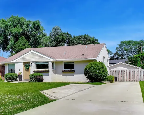 703 Webster Avenue, Wheaton, IL 60187