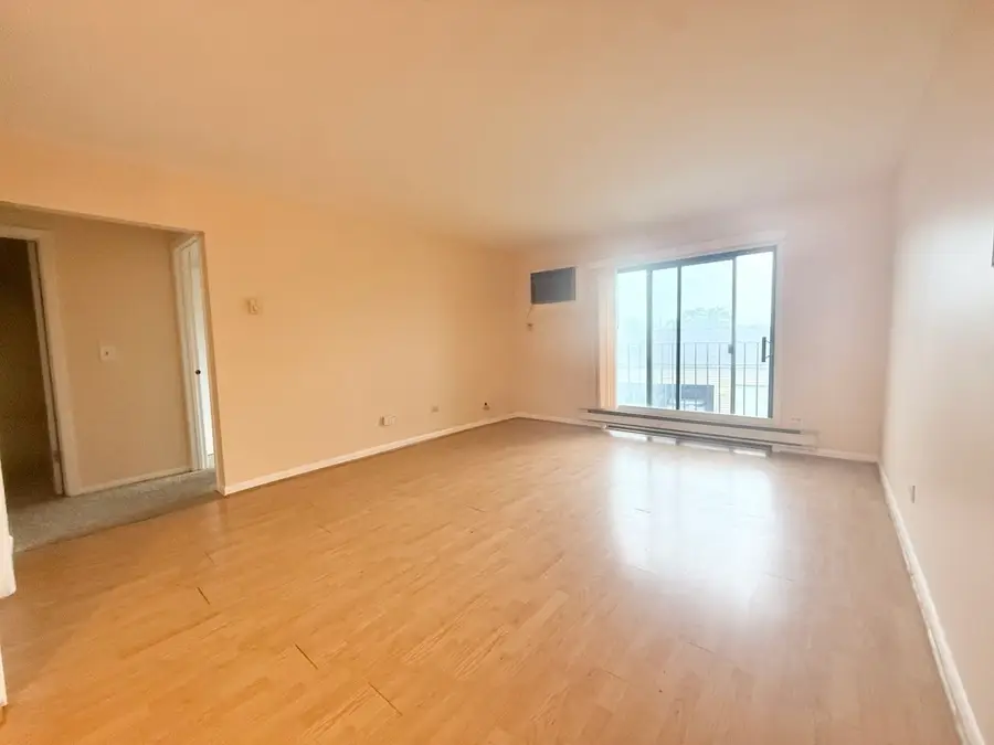 200 S Waters Edge Drive #202, Glendale Heights, IL 60139 - #2