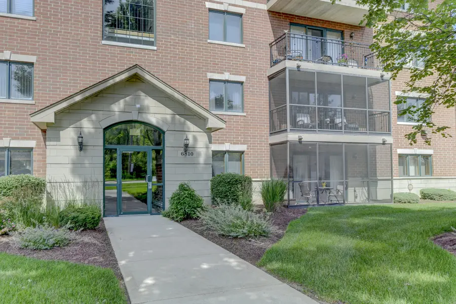 6810 W Winding Trail #202, Oak Forest, IL 60452 - #2