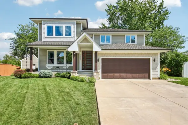 1209 Diane Lane, Elk Grove Village, IL 60007