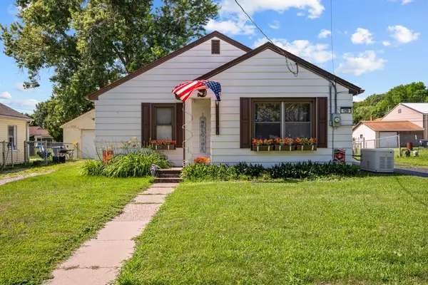 129 3rd Street, Carbon Cliff, IL 61239