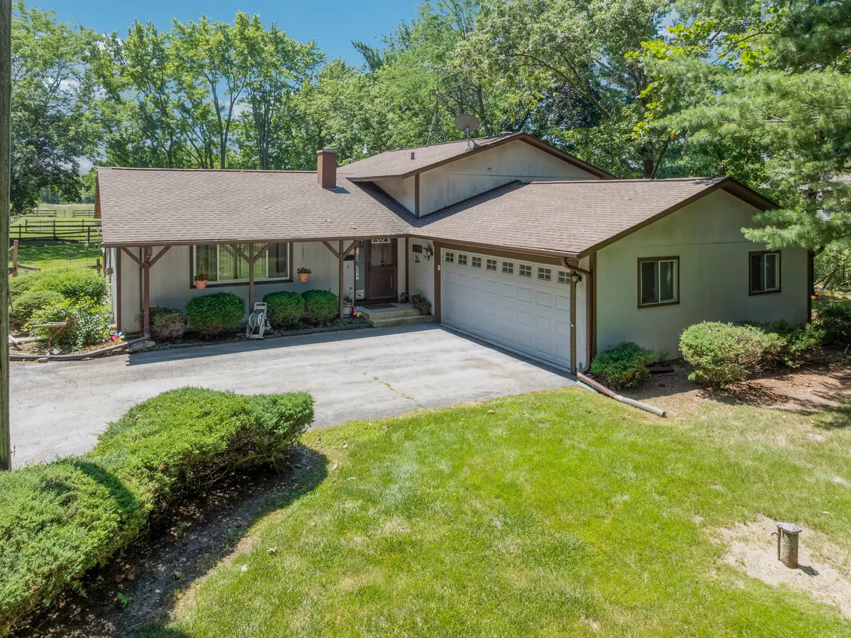 46W989 Kelley Road, Hampshire, IL 60140 - #1