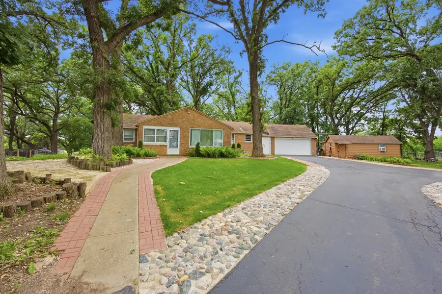 37W961 Bowes Road, Elgin, IL 60124 - #2