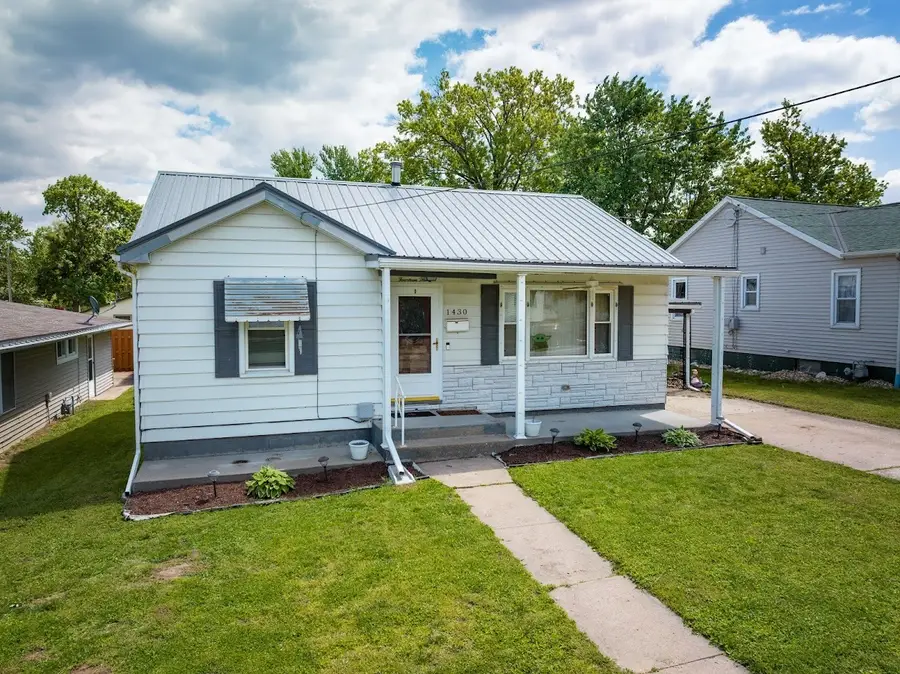 1430 N 20th Street, Quincy, IL 62301 - #2