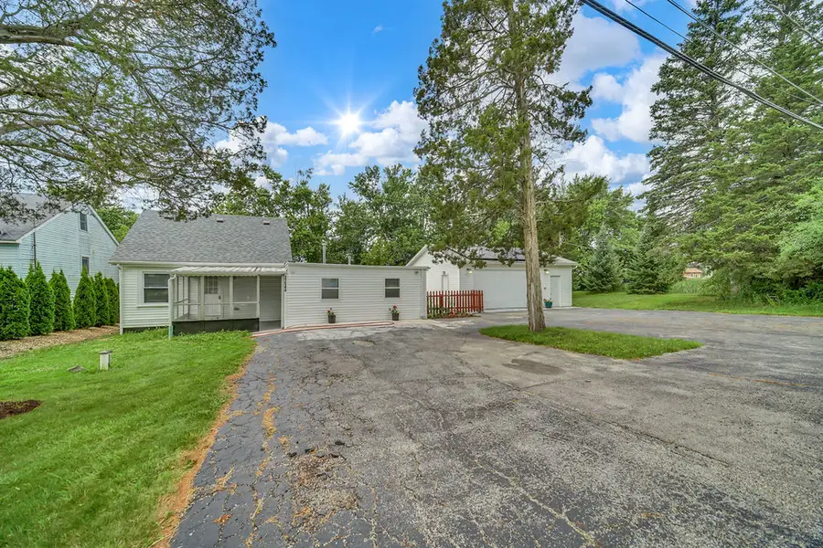 37544 N Columbus Avenue, Lake Villa, IL 60046 - #3