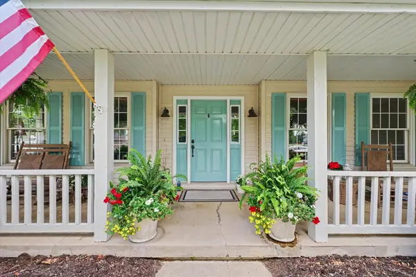 Address Withheld By Seller, Mahomet, IL 61853