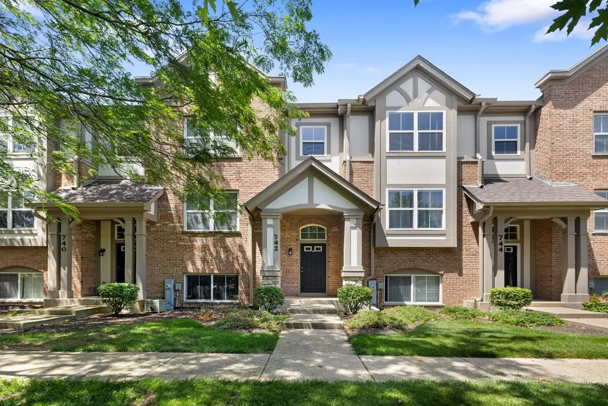 742 June Terrace, Lake Zurich, IL 60047 - #1