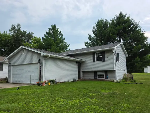 711 Lawrence Lane, Prophetstown, IL 61277
