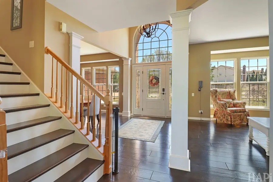 10 Hithergreen Court, Algonquin, IL 60102 - #3