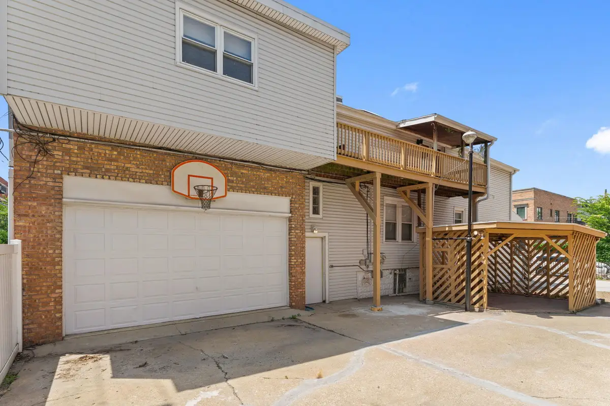 2123-25 W Race Avenue, Chicago, IL 60612 - #1
